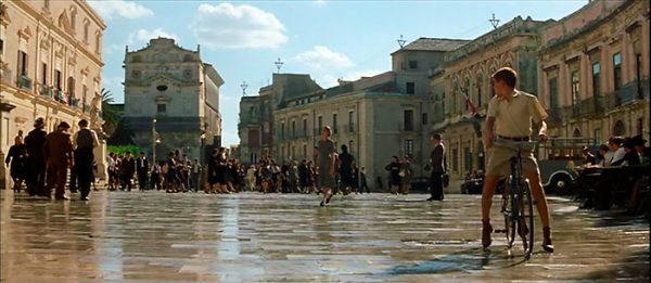 700x305-Film-Malena-Siracusa-Piazza-Duomo-001